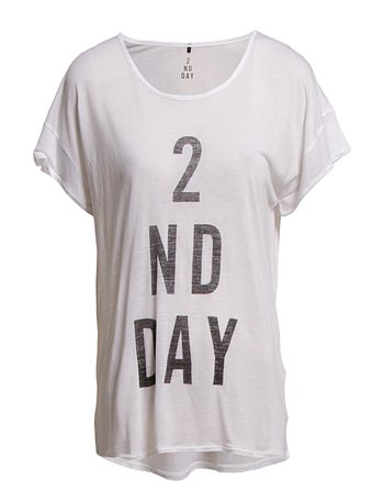 2ND DAY 2ND Brand New - White