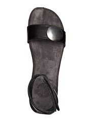 Sandal 