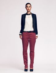 Day Cela Sleek 