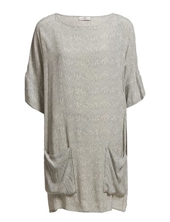 Day Birger et Mikkelsen Day Attire