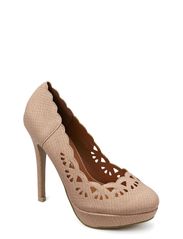Friis & Company Betty