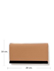 Winky Wallet 