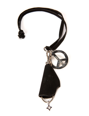 Friis & Company Aversa Peace Keyring