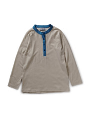 How to kiss a frog T w collar
