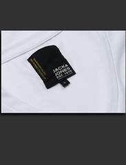 town v-neck tee s/s sup 