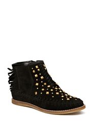 Mimic Copenhagen Suede boots