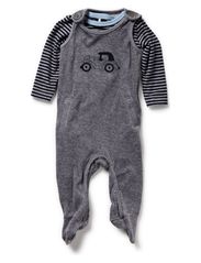 name it YUMS NB SET BOX SOLID NOV 511