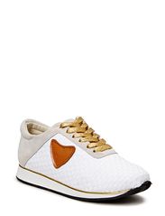 Shoe shi bar Nau Cross