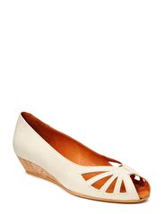 Shoebiz Sandal
