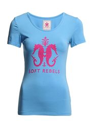 Basic T-shirt