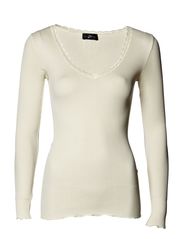Style Butler V-Neck LS with Thin Lace