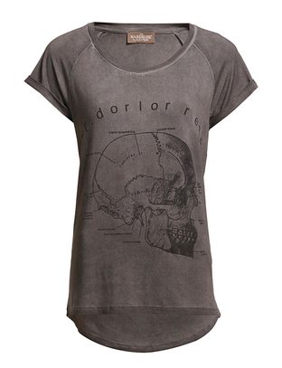 The Wardrobe2 Yunta Tee