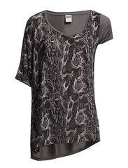 Vero Moda SNAKE ASYMMETRIC SS TOP NFS