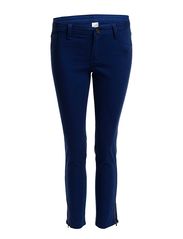 Vila CLEAVE 5 POCKET 7/8 ZIP TWILL WOP ENZYME - THUNDER BLUE