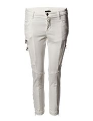 Whiite Jean cropped pants